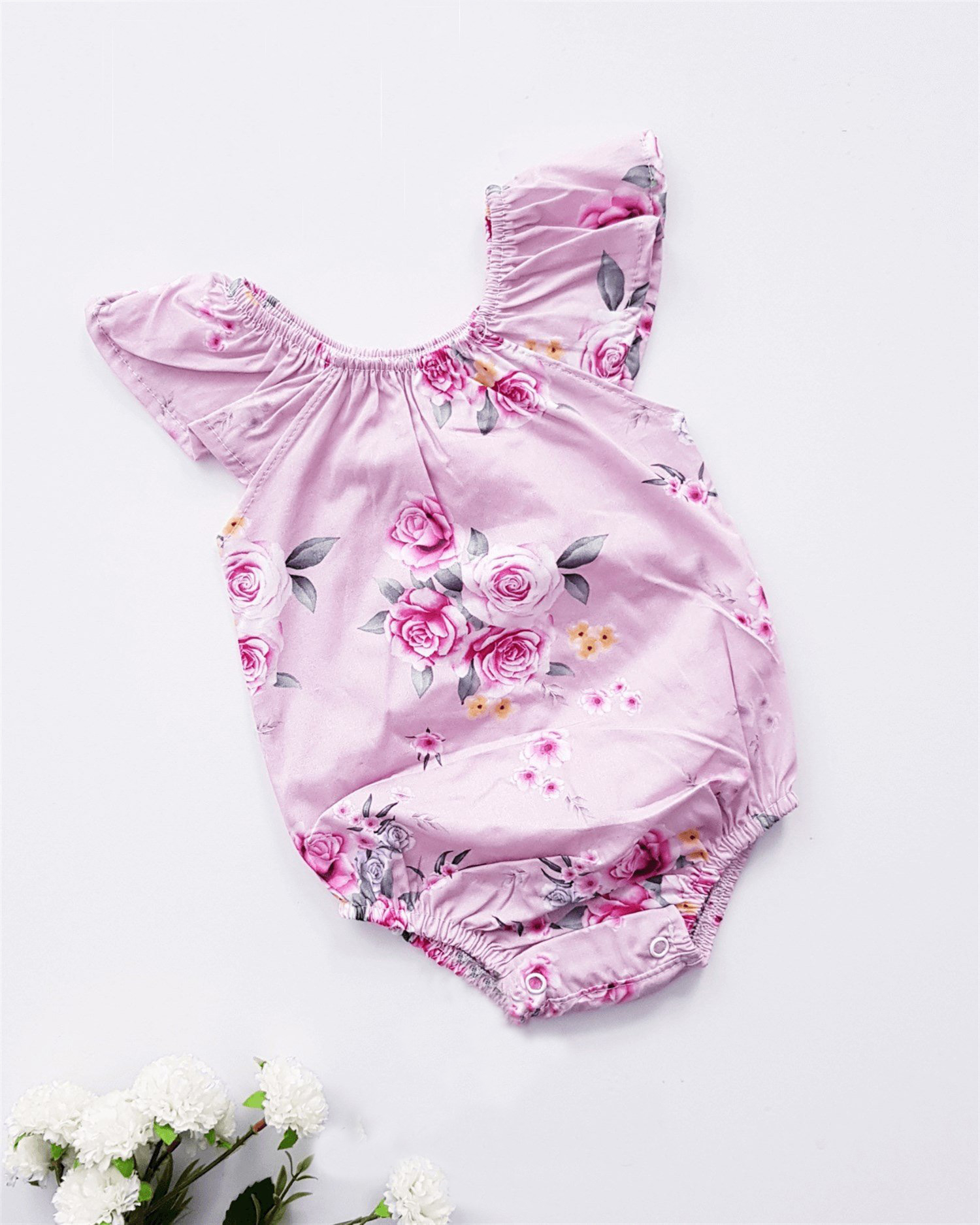 Fialové kvetované body